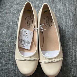 Women's Cream Flats